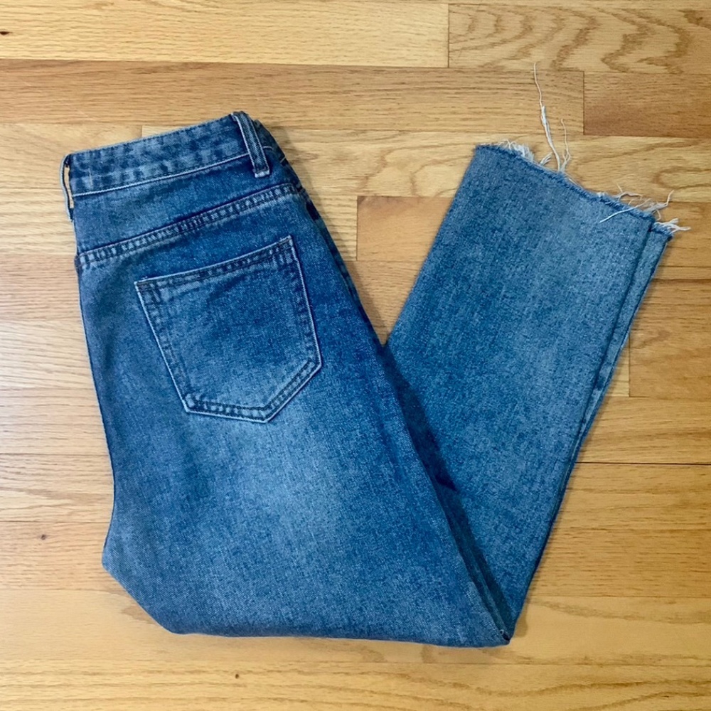 High-Rise Distressed Cropped Jeans - Picture 2 of 5